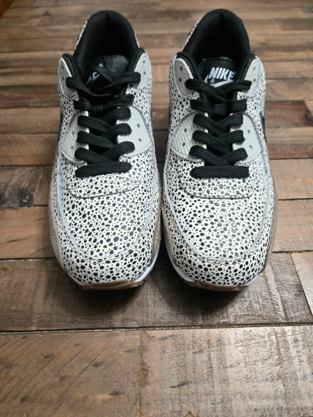 Nike Air Max 90 Premium Safari Women’s Size 7 Black White Gum EUC 443817-102